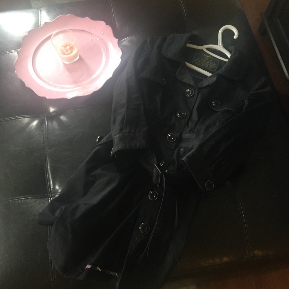 Aritzia Talula trench coat